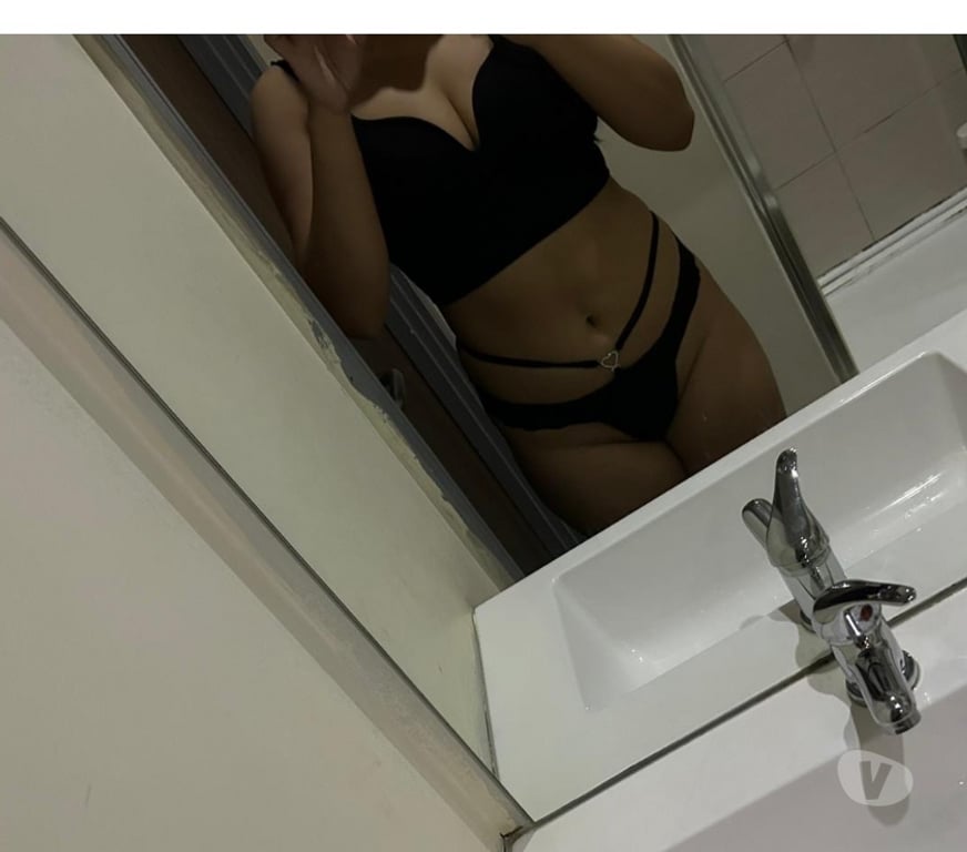 Escorts Greater Manchester Bolton - Photos for Erotic B2B massage by friendly Thai lady 