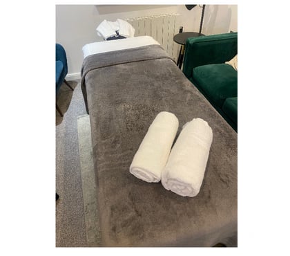 Escorts Bolton City Centre Bolton - Photos for Erotic B2B massage by friendly Thai lady