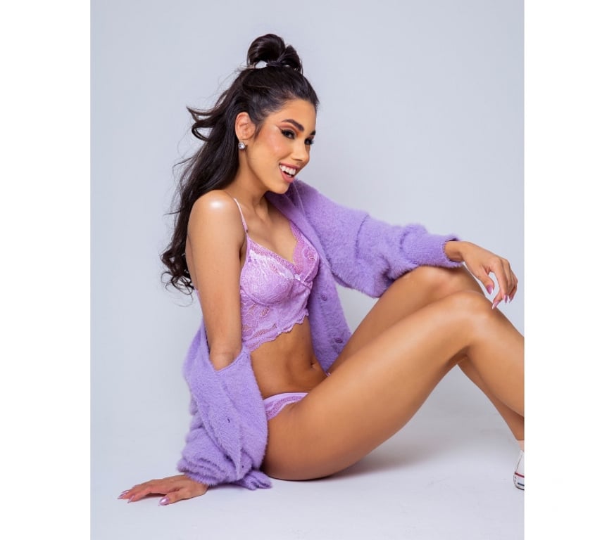 Trans Escorts Essex Brentwood - Photos for Beautiful Feminine Genuine Brazilian Ts