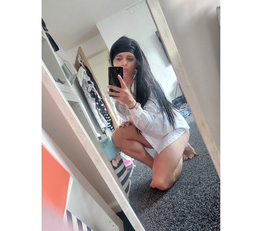  Gay massage South Yorkshire Barnsley - Photos for Eric ladyboy czech