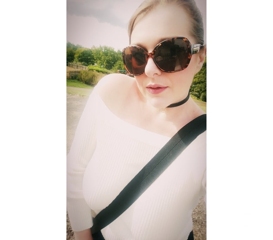 Adult Entertainment Shropshire Telford and Wrekin - Photos for 🫦 Curvy British Babe 🇬🇧 WhatsApp me Now! 🫦