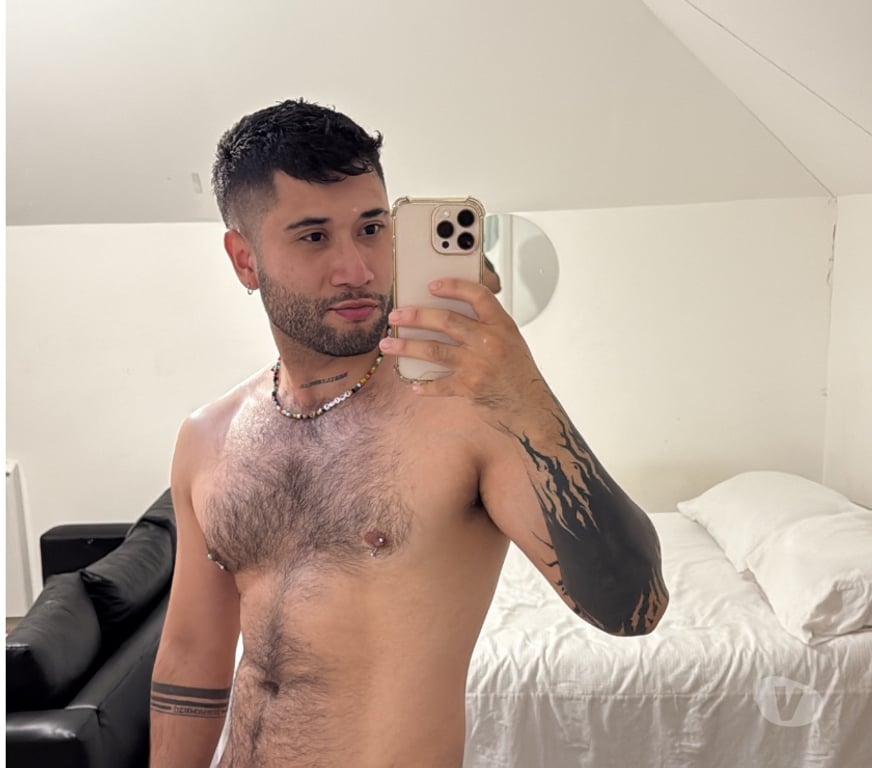Gay massage West Midlands Birmingham - Photos for COLOMBIAN GUY 🥵 07351 736785