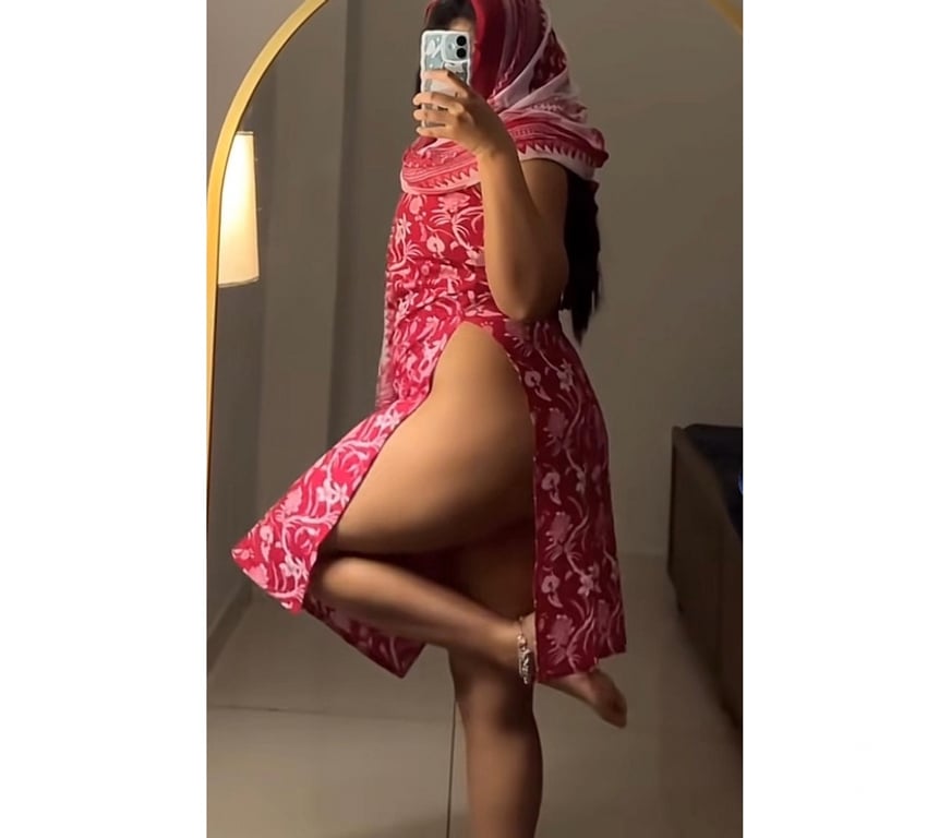 Trans Escorts East London Goodmayes Station - East London - Photos for TS zamria Top & bottom plenty of milk GFE