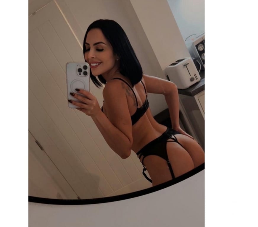 Escorts South West London Kingston upon Thames - Photos for LAURA BRAZILIAN GIRL 🇧🇷 BEST PARTY 🔥 🔥