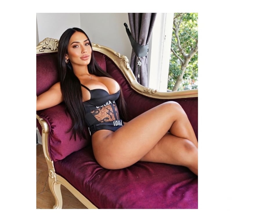 Escorts South West London Colliers Wood - South West London - Photos for New Girl💫 Ideal for men who enjoy slow, sensual energy