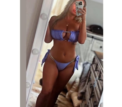 Escort Bowers Gifford Basildon - Photos for Sexy Blonde Bombshell