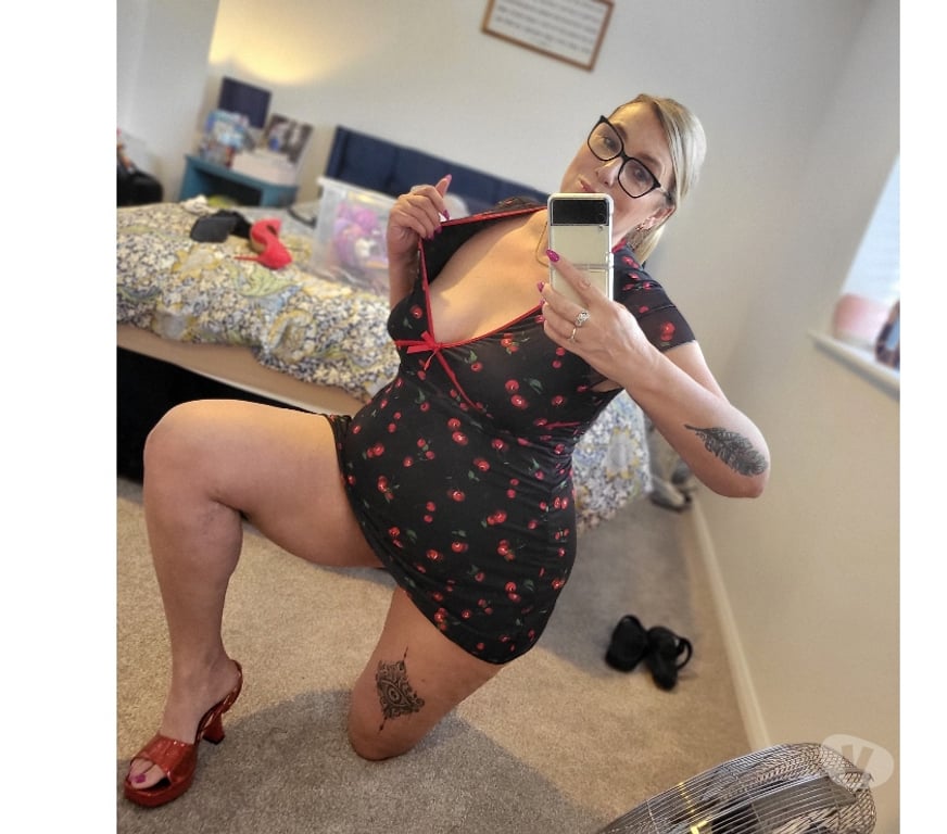 Adult Entertainment Devon Plymouth - Photos for Curvy milf Rachel online only