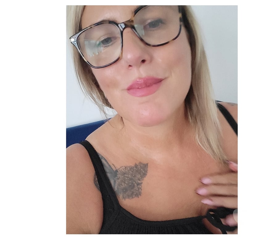Adult Entertainment Scottish Borders Allanton - Scottish Borders - Photos for Curvy milf Rachel online only