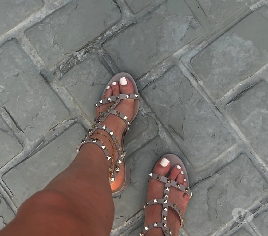 Escorts West Yorkshire Leeds - Photos for SEXY BRUNETTE GODDESS - FULL BRITISH BEAUTY