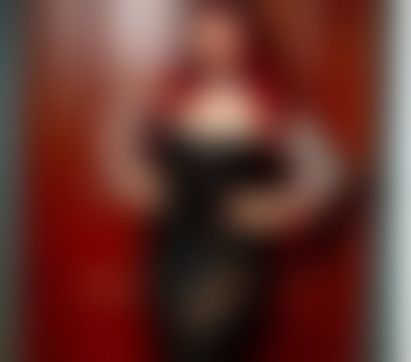 Escorts Central London Tower Hill - Central London - Photos for British Domme Miss Hannah Blake
