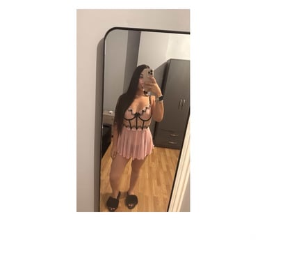 Escorts Merton Park Station South West London - Photos for Kind energy, smooth embrace, meaningful bond 💫💋