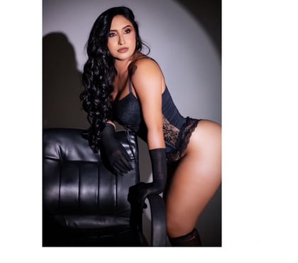 Escorts Haydons Road South West London - Photos for JASMINE Gentle vibe, warm hold, deep connection 🌙💞