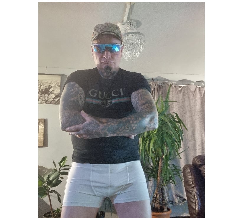 Swingers Cottingley Bradford - Photos for MATURE MAN LOOKING FOR CASUAL NAUGHTY HOOK UPS FEMALES ONLY