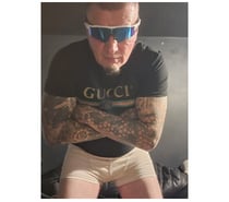 MATURE MAN OFFERING FEMALE ADULT FUN