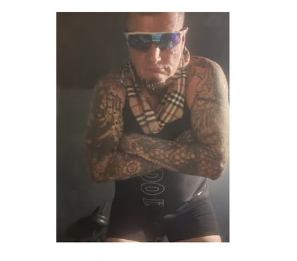 Swingers Cottingley Bradford - Photos for MATURE MAN SEEKING NAUGHTY CASUAL FUN WITH FEMALES ONLY