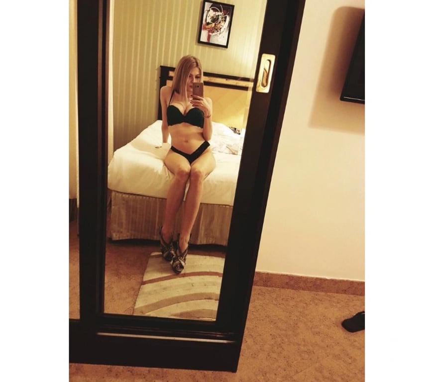 Escorts South West London Wandsworth - Photos for Naughty KIM ❤️ BEST Party Girls 🥰GFE❤OWO❤️
