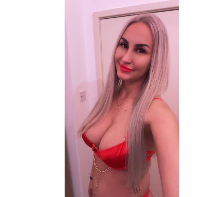 Escorts East London Canary Wharf Station - East London - Photos for Amy ❤️PARTY GIRL ❤️ AVAILABLE NOW ❤️