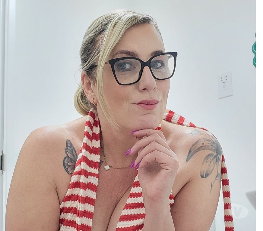 Adult Entertainment Norfolk Norwich - Photos for Rachel queen of curves online only