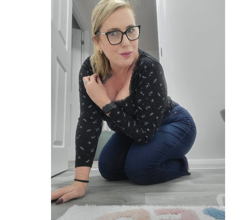 Adult Entertainment Norfolk Norwich - Photos for Rachel queen of curves online only