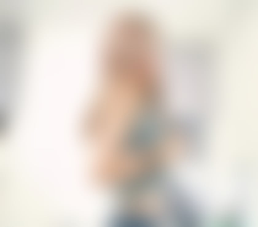 Escorts West Midlands Birmingham - Photos for Singapore students, 100% real