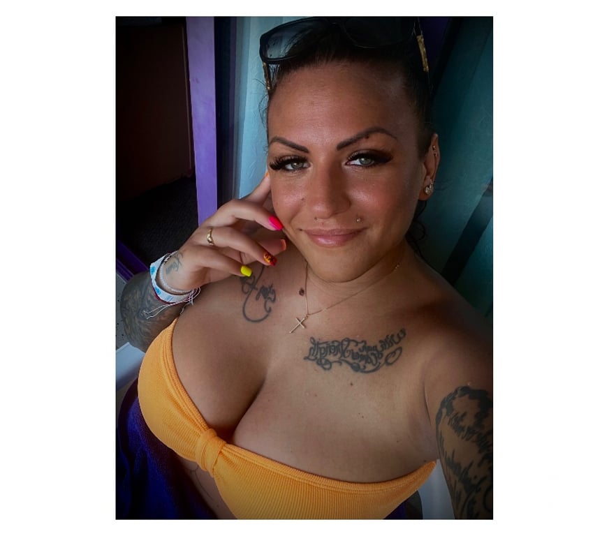 Escorts Merseyside Saint Helens - Photos for MASSAGE !! DISCRETE HOUSE ! Tantrick & Lingam , Hot OIL !