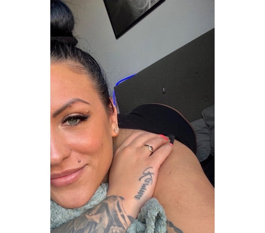 Escorts Merseyside Saint Helens - Photos for MASSAGE !! DISCRETE HOUSE ! Tantrick & Lingam , Hot OIL !