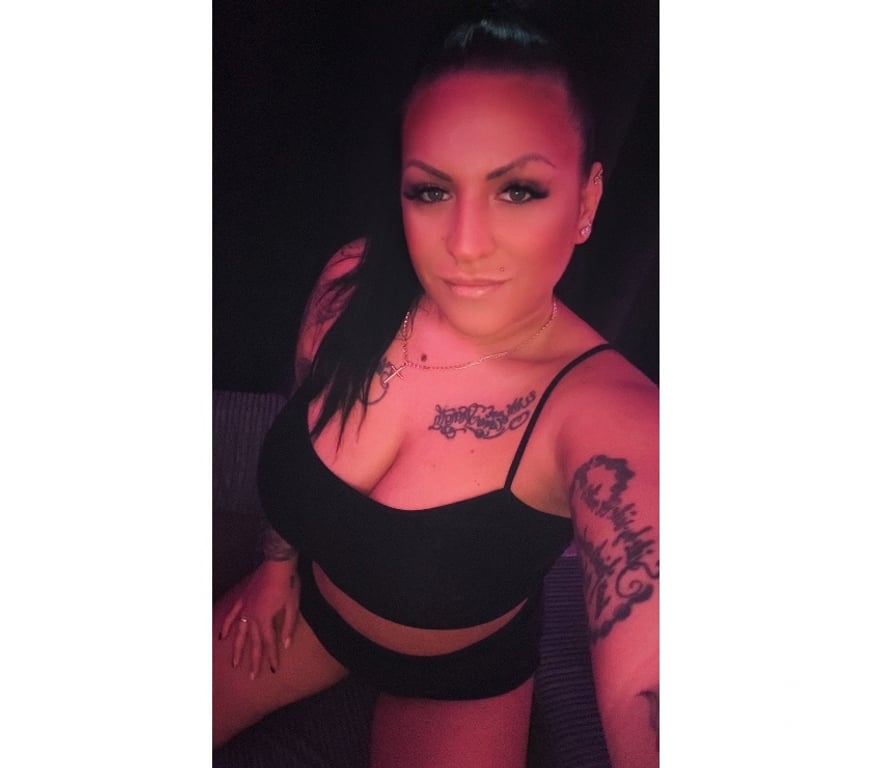 Escorts Merseyside Saint Helens - Photos for MASSAGE !! DISCRETE HOUSE ! Tantrick & Lingam , Hot OIL !