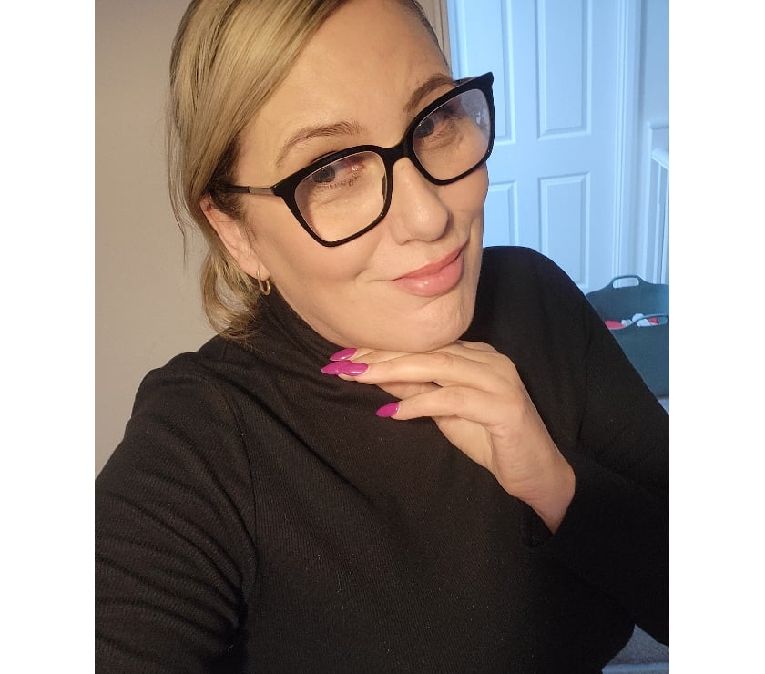 Adult Entertainment Leicestershire Leicester - Photos for Rachel curvy milf online only