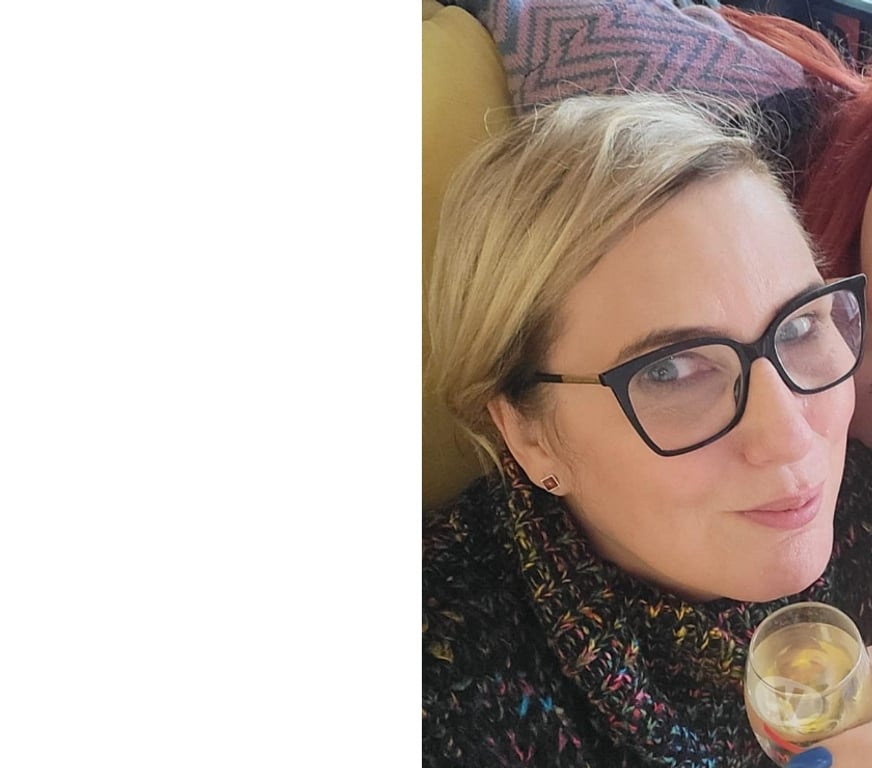 Adult Entertainment Leicestershire Leicester - Photos for Rachel curvy milf online only