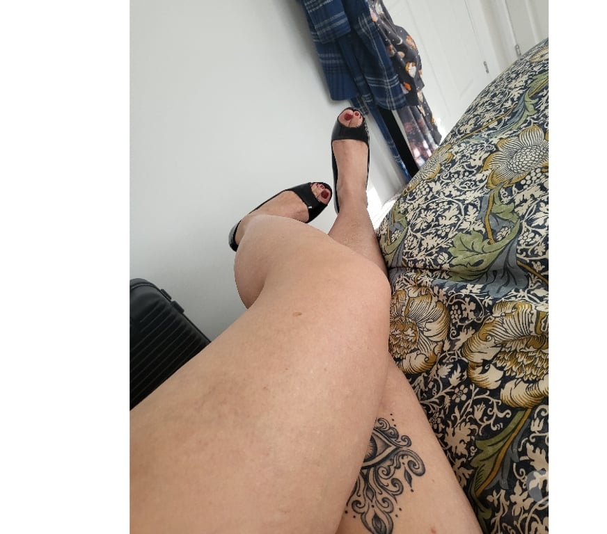 Adult Entertainment Leicestershire Leicester - Photos for Rachel curvy milf online only