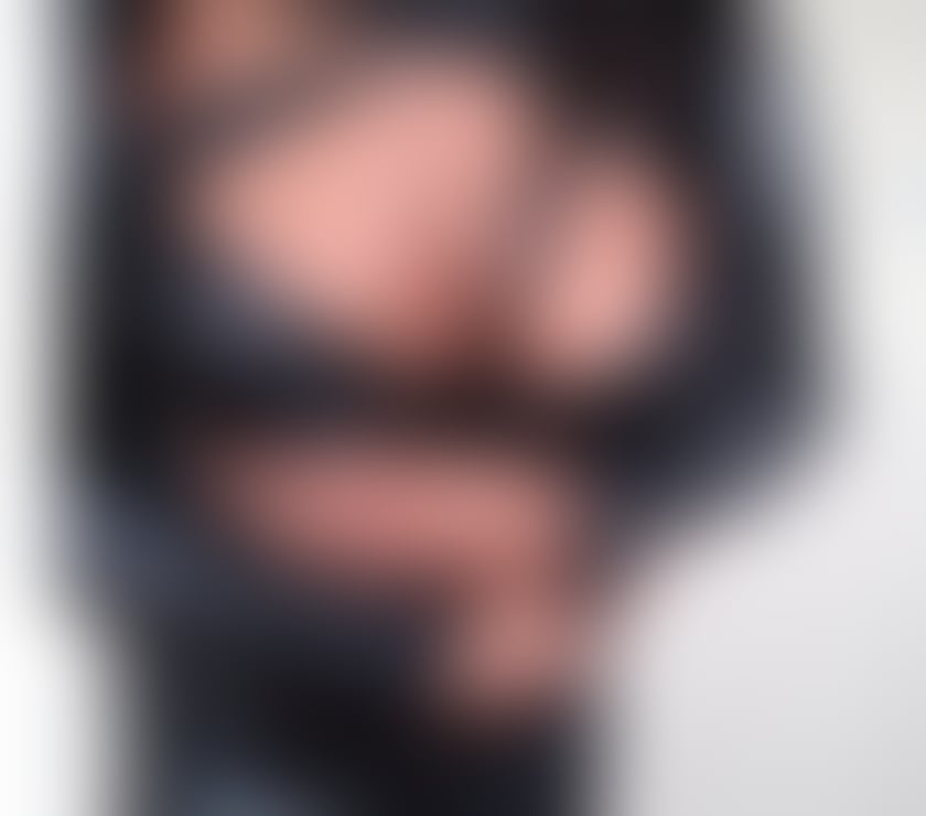 Escorts Glasgow Pollokshields - Glasgow - Photos for NEW PETITE EBONY