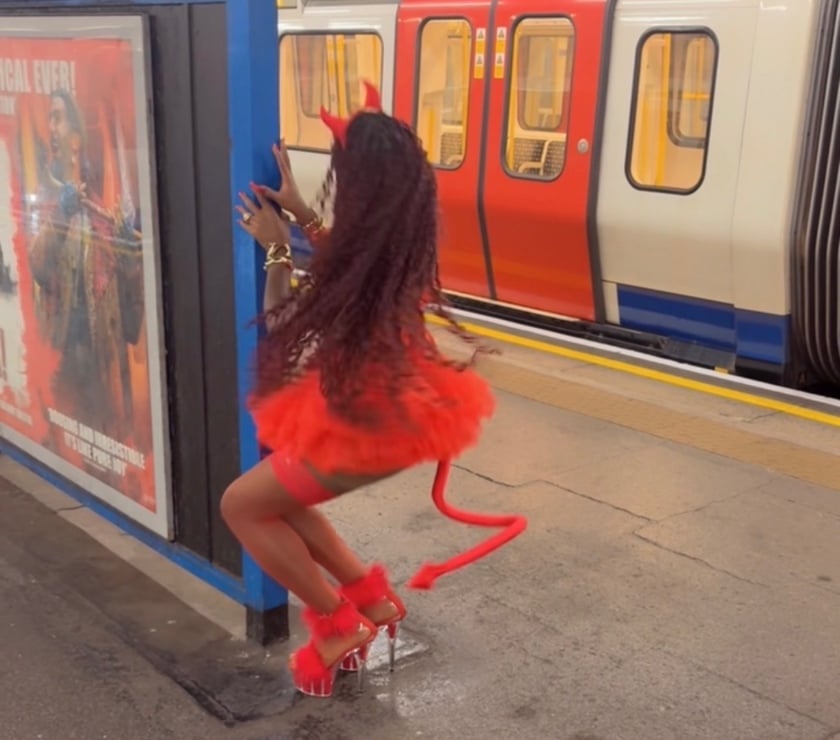 Gay escorts Hammersmith West London - Photos for Finest wine gt baddie