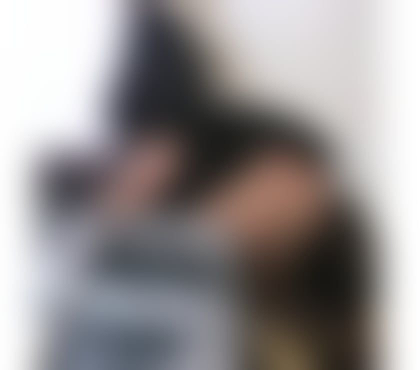 Escorts Hull Hull City Centre - Hull - Photos for Sexy Slavic beauty curvy ..massage on the massage table xx