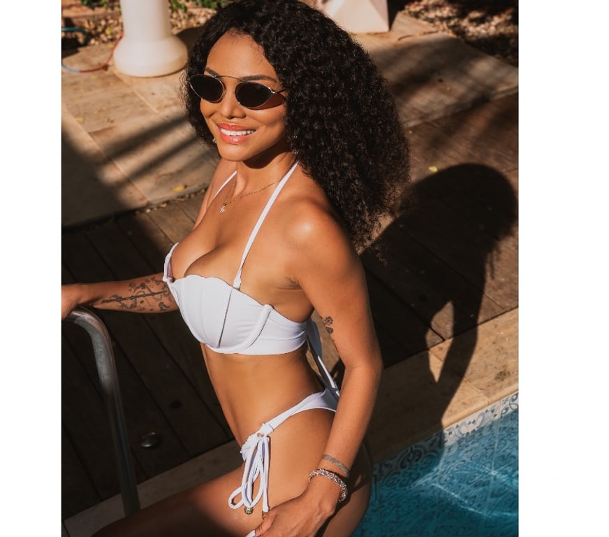 Adult Entertainment Edinburgh Edinburgh - Edinburgh - Photos for Private Adult Video Chat & Voice Calls | Friendly & Discreet