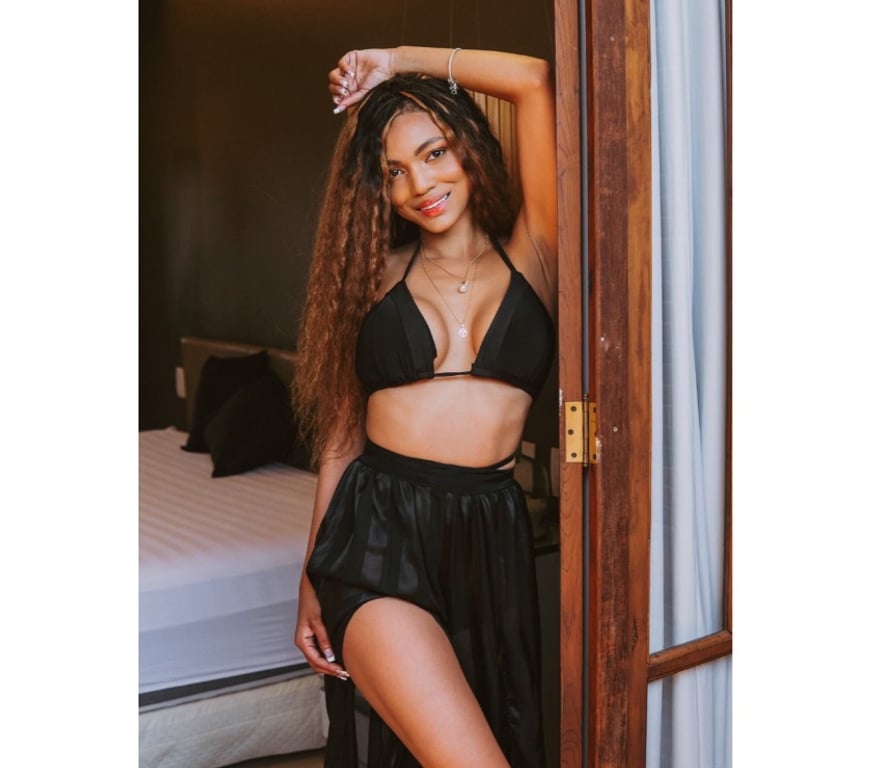 Adult Entertainment Edinburgh Edinburgh - Edinburgh - Photos for Private Adult Video Chat & Voice Calls | Friendly & Discreet