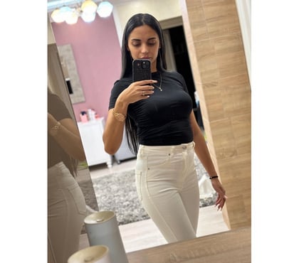 Escorts Tooting Broadway South West London - Photos for Busty 💯Lora 🎀 High Class and Genuine 💯🍑 Real🫦