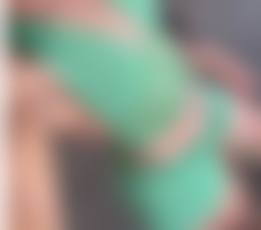 Escorts East London Victoria Docks - East London - Photos for Party girl bubblebutt Kylie new girl ready to please you