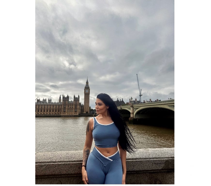 Escorts Greater Manchester Manchester - Photos for Yarlah, Sexy & Natural Brunette 🔥🇧🇷😍