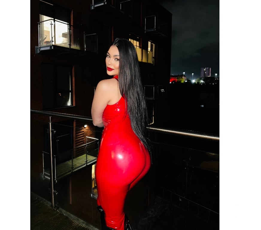 Escorts Greater Manchester Manchester - Photos for Yarlah, Sexy & Natural Brunette 🔥🇧🇷😍