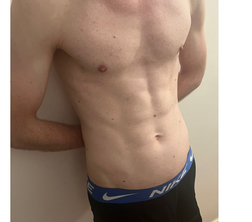 Escorts Hull Anlaby Park - Hull - Photos for ✨ Discreet Male Companion – Class & Comfort