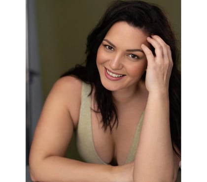 Escorts Hackney East London - Photos for Curvy brunete provides Tantric Massage For Men in E2