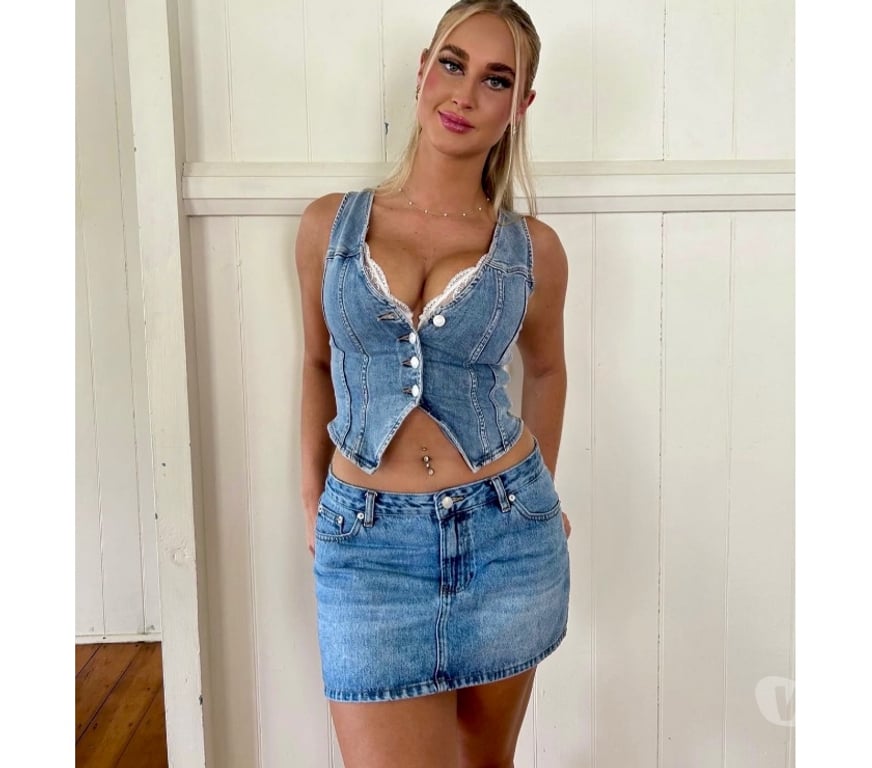 Escorts East London Stratford - East London - Photos for 21 y Sexy blonde Blue eyes Full GFE in Stratford