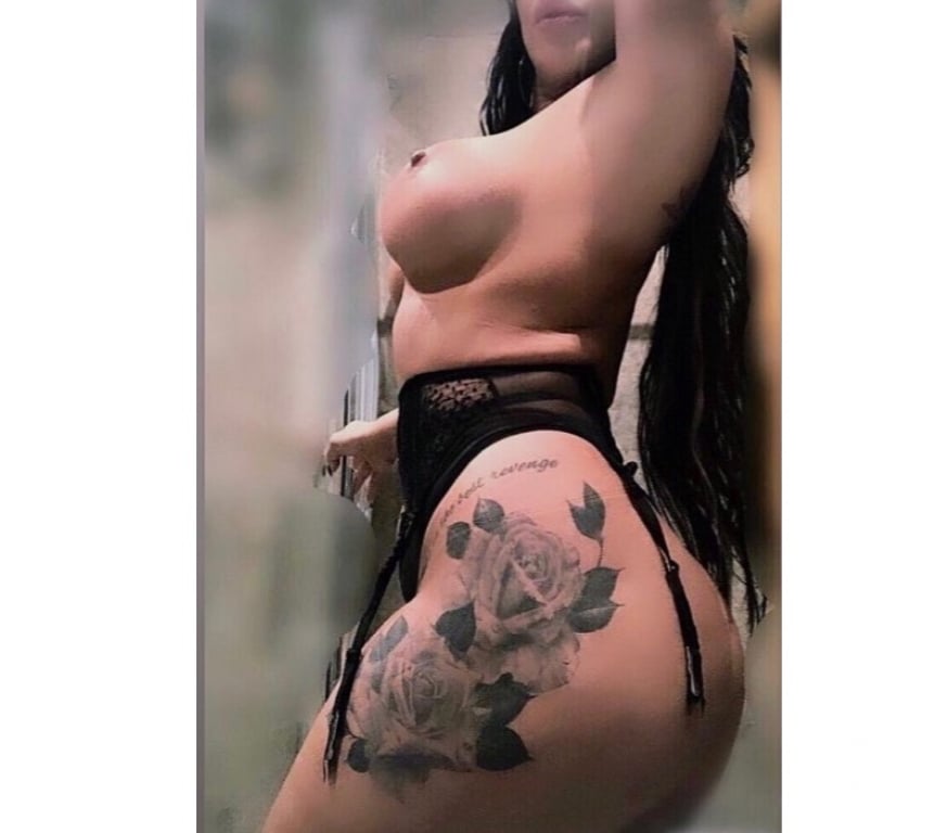 Escorts East London Leyton - East London - Photos for Naughty curvy hot body Best👅my hot no waste of time Real