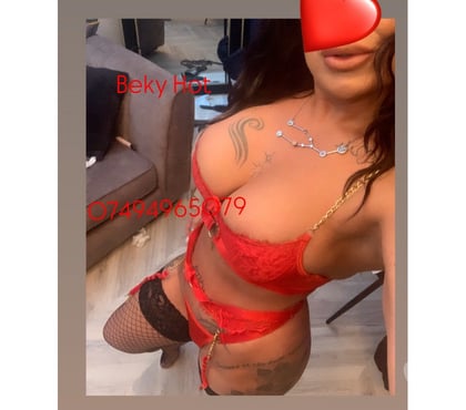 Escorts Leyton East London - Photos for Few days best bj curvy tight brunette👅no rush playful