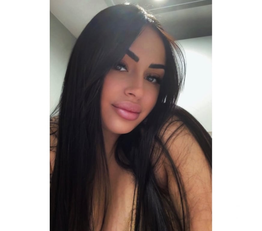 Escorts West Yorkshire Leeds - Photos for Yasmin💋😝💯 party girl😝🍾🥂👌INCALL-OUT🍫