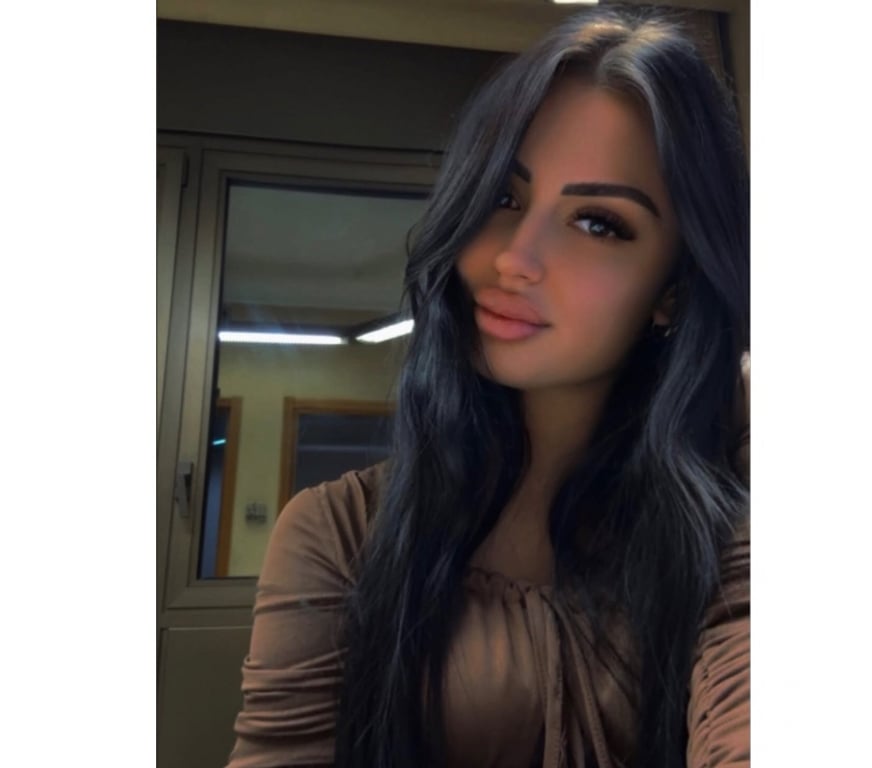 Escorts West Yorkshire Leeds - Photos for Yasmin💋😝💯 party girl😝🍾🥂👌INCALL-OUT🍫