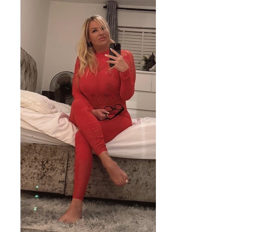 Escorts Surrey Spelthorne - Photos for Polish Pie Pandora Well Experienced Mature Slimmer figure!!