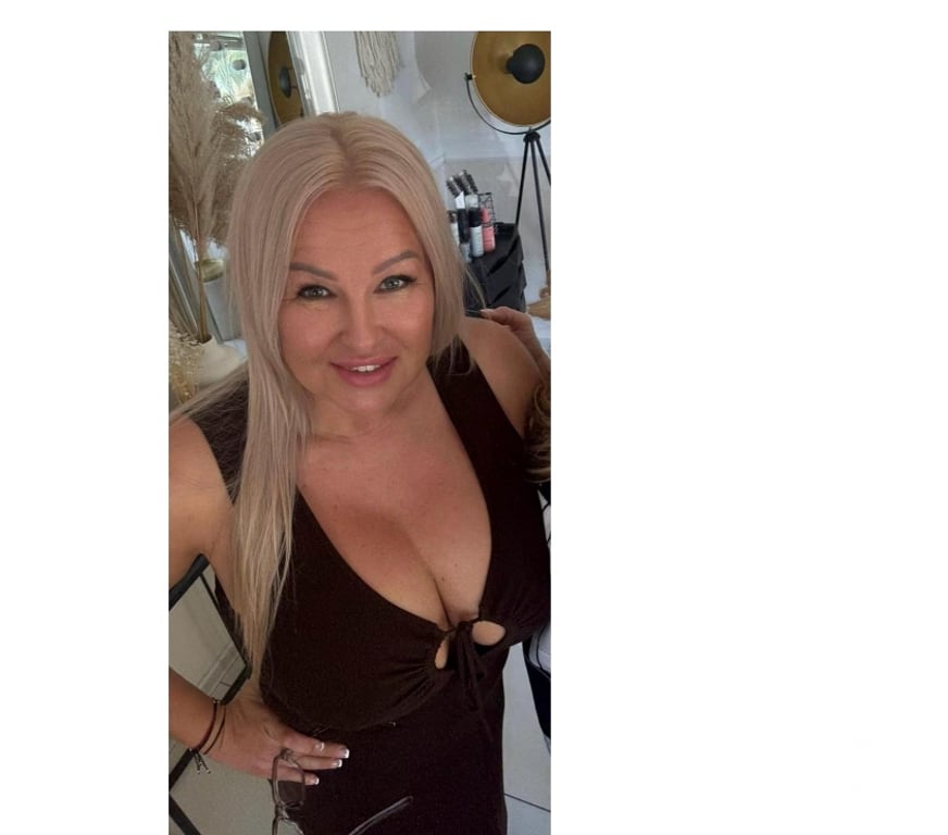Escorts Surrey Spelthorne - Photos for Polish Pie Pandora Well Experienced BEAUTY MATURE FUNNY