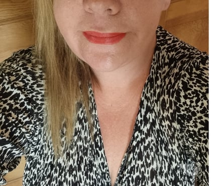 Escort New Malden Kingston upon Thames - Photos for English Amy, super curvy size 22. Bra bursting 40HH