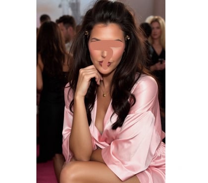 Photos for Virtual only🤳..23 years old..verification available 📲